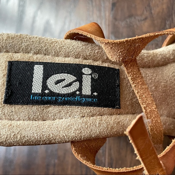 Vintage lei Leather Hand Painted Heels Y2K - Picture 3 of 6